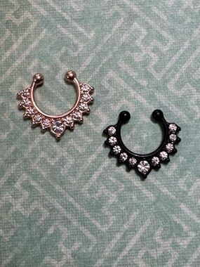 SET OF TWO FAUX PIERCED SEPTUM RINGS